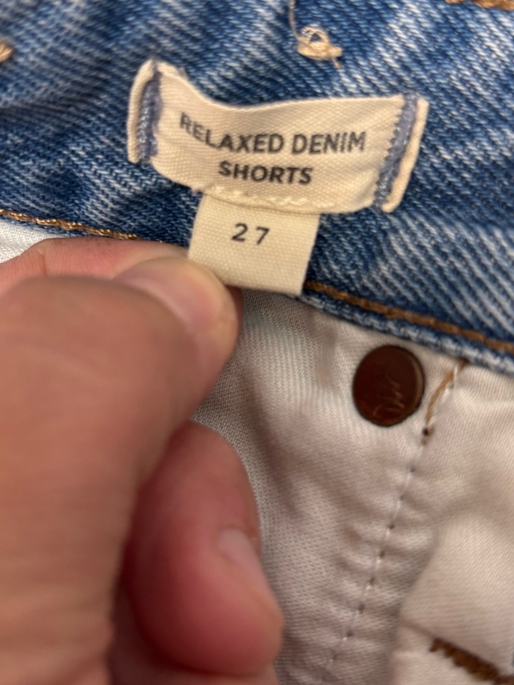 * | Madewell | Relaxed Denim Shorts. Size 27. - Picture 4 of 7